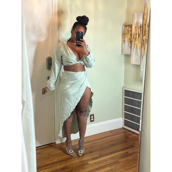 🌹NEW - RESORT Set / in Sage green - Picture 4 of 7